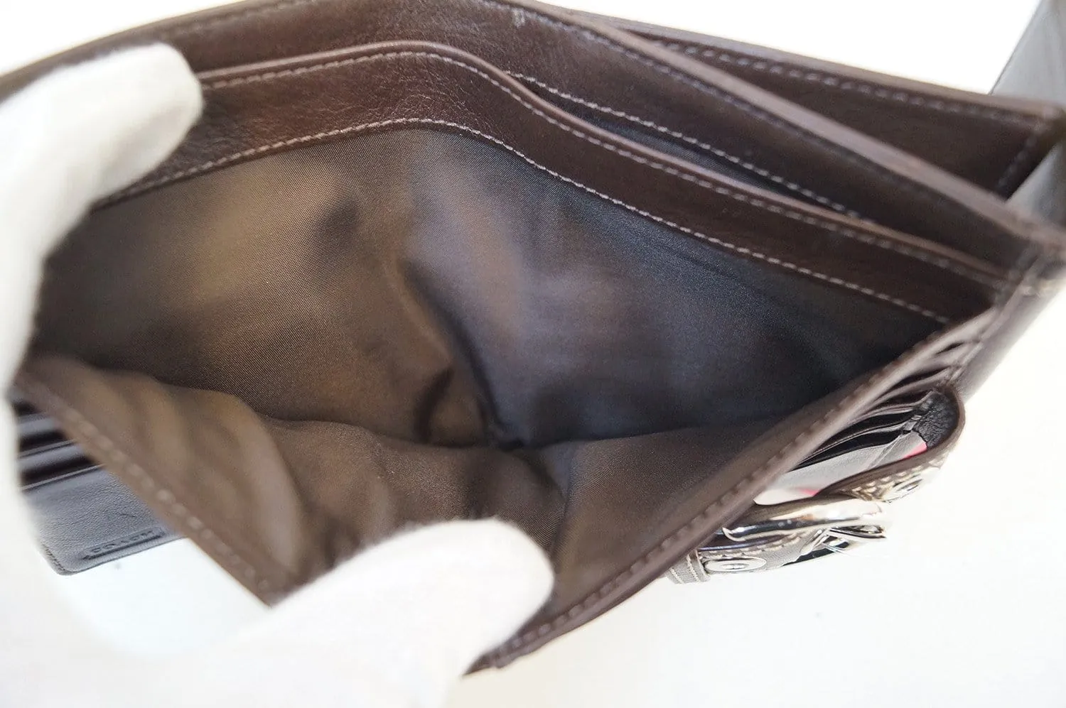 COACH Hamptons Soho Buckle Brown Leather Bifold Compact Wallet - Sale