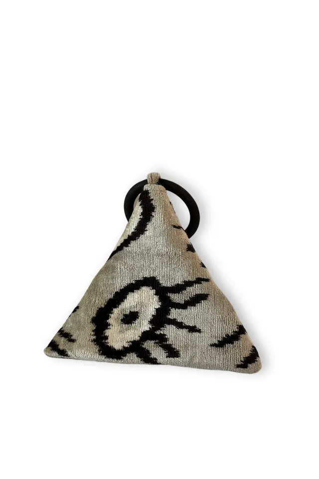 Ichiche Triangle Bracelet Bag - Tan