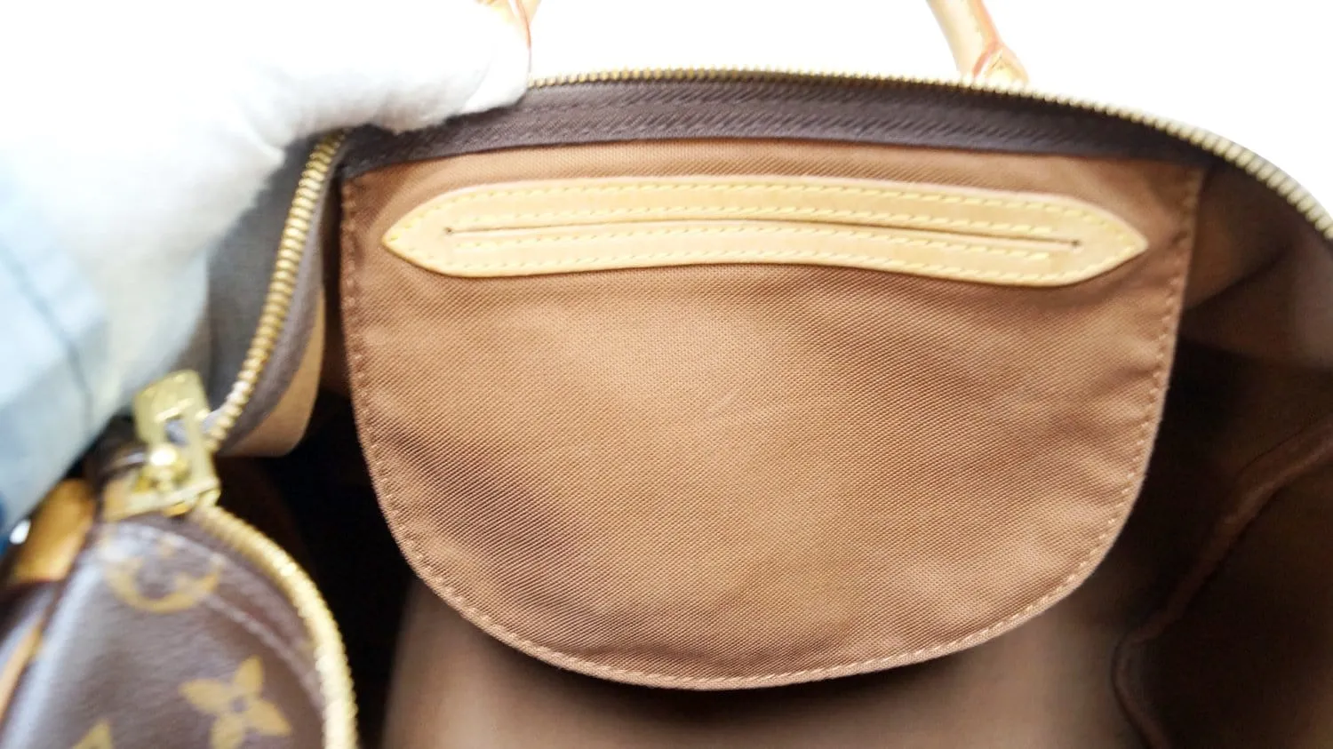 LOUIS VUITTON Monogram Canvas Speedy 35 Bandouliere Shoulder Bag