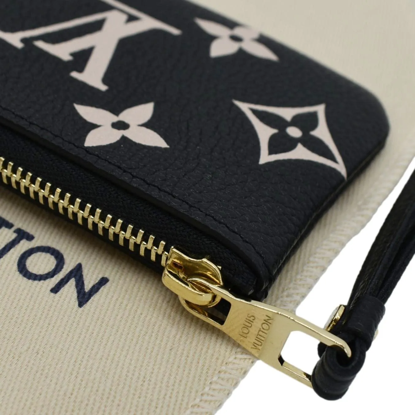 LOUIS VUITTON Pochette Key Cles Giant Monogram Empriente Leather Bicolor